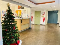 Ibis Budget Roye Hôtels à : Omiécourt