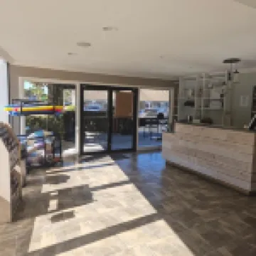 聖克魯斯市區海灣酒店