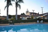 Oasis Inn and Suites - Pools