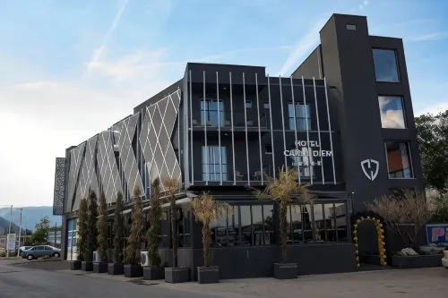 호텔 카르페 디엠 모스타르