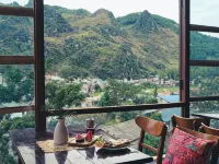 Hagiang-Holic Hotels in Dong Van