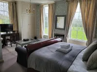 Hook House Hotels in Odiham