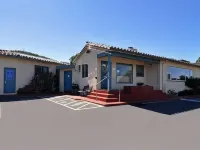 Marinwood Inn & Suites Hotels in Novato