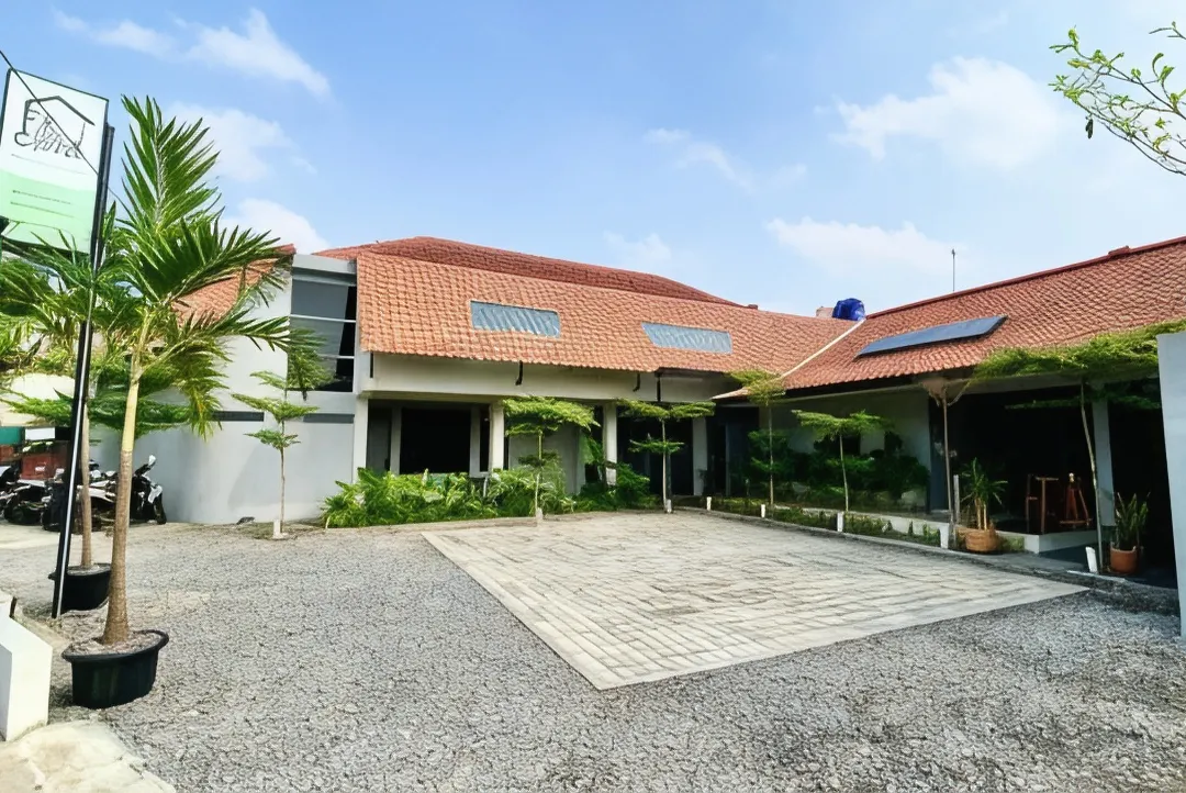 Fx Stay & Coffee - Yogyakarta