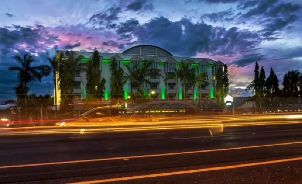 Cairns Sheridan Hotel