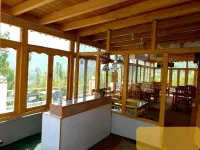 Tourist Cottage Hunza - parking