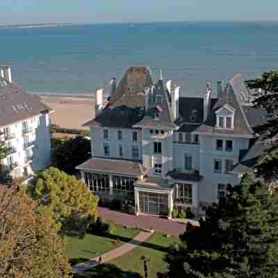 Hôtel 3 étoiles Villa Caroline - La Baule - Vacances Bleues Hotel Exterior