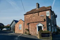 Hare and Hounds Newbury Hotel a 