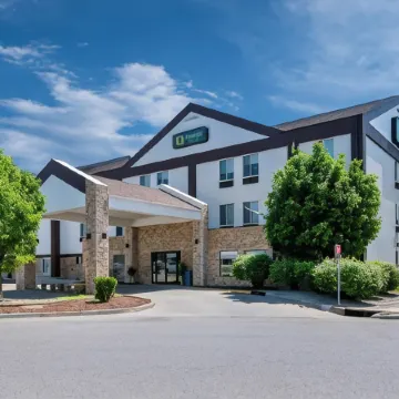 Quality Inn & Suites