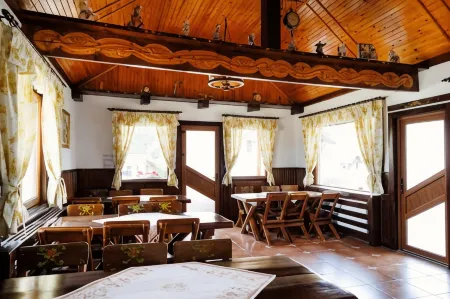 La Colțul Castelului Bran Отели в г. Моєчу-де-Сус