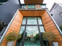 Jira Boutique Residence Hotels near Ban Haw Mosque