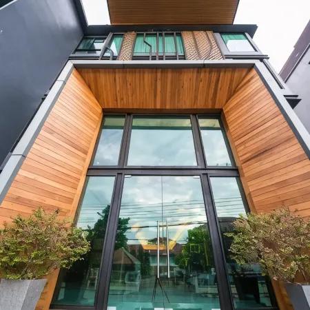 Jira Boutique Residence Отели рядом с достопримечательностью «Храм Чай Монгкол»