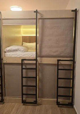 Yousleep Capsule Hostel