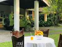 Ceylon Kingsmen Garden Hotel - Katunayake Hotels in Miriswatte