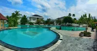 Sevilla Resort Magelang - Parkplatz