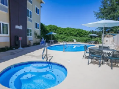 Quality Inn Kirkland Hotels in Kirkland