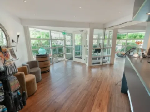 ホテル ハーバーグ アムステルダム エアポート バドフーフェドルプのホテル