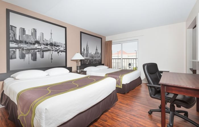 Super 8 by Wyndham Cambridge/Kitchener/Waterloo Area