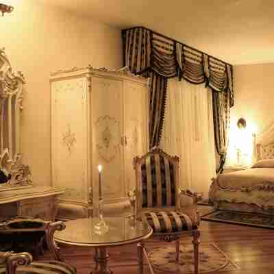 Hotel Continentale Rooms