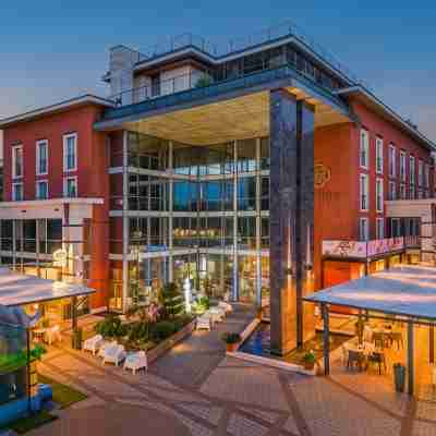 Hotel Divinus Hotel Exterior