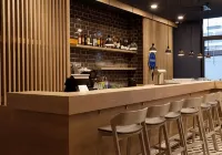 โรงแรม Holiday Inn Express Düsseldorf Airport บาย IHG - ที่มีบาร์