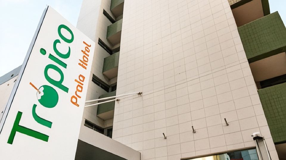 Trópico Praia Hotel