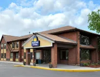 Days Inn by Wyndham Utica Hotels in Utica