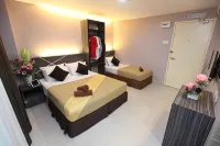 Dream Nur Hotel - 2つ星