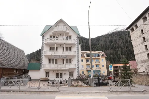 Snezhnaya Koroleva Hotel