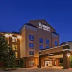 Fairfield Inn & Suites Austin Northwest/The Domain Area Hotel dekat Microelectronics Research Center Department of Electrical and Computer Engineering