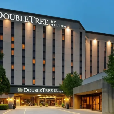 DoubleTree by Hilton Hotel Dallas Near the Galleria Hotels in Farmers Branch