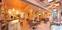 Carina Hotel