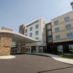 Fairfield Inn & Suites Philadelphia Broomall/Newtown Square Hotels in Springfield