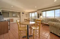 Super 8 by Wyndham Roswell