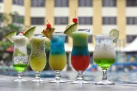 Prime Plaza Hotel Purwakarta - bar