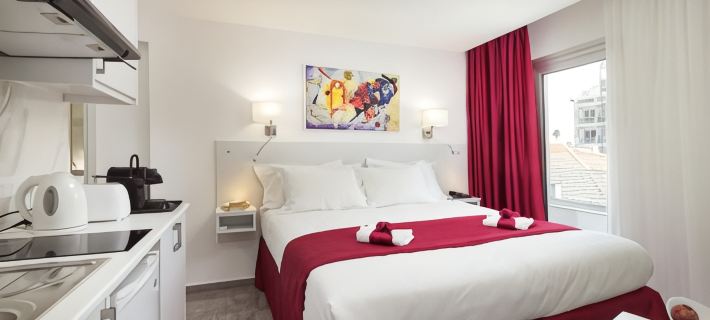 Art & Wine Boutique Hotel Hotels in Ларнака