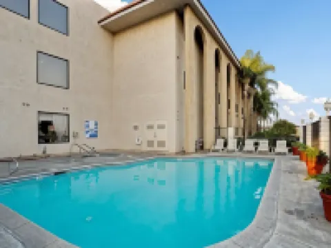 Extended Studio Hotel Ontario Hotels in Ontario