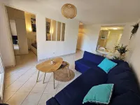 Très Beau T2 Neuf, Calme, Terrasse, au Cœur de Sanary + box Fermé en Sous-sol - Homestays
