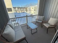 J Cornerstone Modern House Charming 4 Room Townhome in Delightful Fredericksburg - Homestays