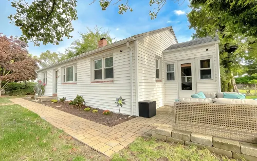 Cove Point Beach Cottage with Chesapeake Bay Views