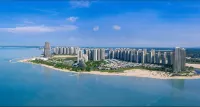 Blue Horizon suites by Forest city - Beach