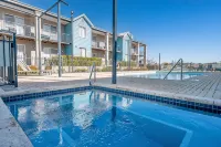 C Mandurah Apartment Resort - piscina