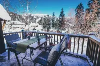 The Lynx Retreat - Slopeside Ski In/Out Home Near Glacier National Park