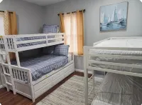 Summer Sunset Hideout 1-2BEDROOMS/1 BATH - 3-Star