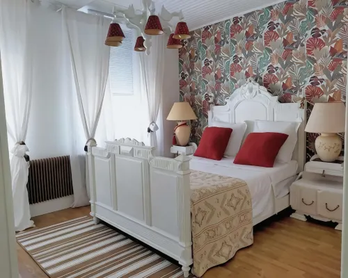 Le 32, Lens Hotels in Lens