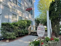 2-Bedroom Apartment in Center Southwest Harbor- "Seawall" - Homestays