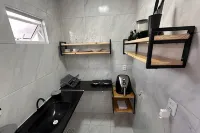 Completa Perfeita para Negócio e Lazer - Homestays