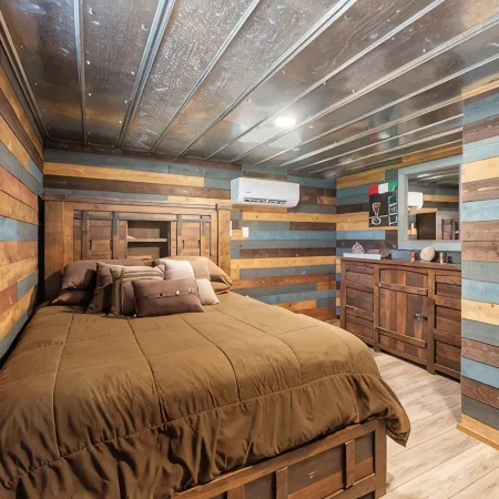 Deer Trail Cabin sleeps 6 people