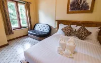 Kenikar Raintree Resort Chumphon - Pools