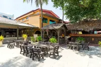 Sandy Beach Resort by Casa Loma - 2-Star